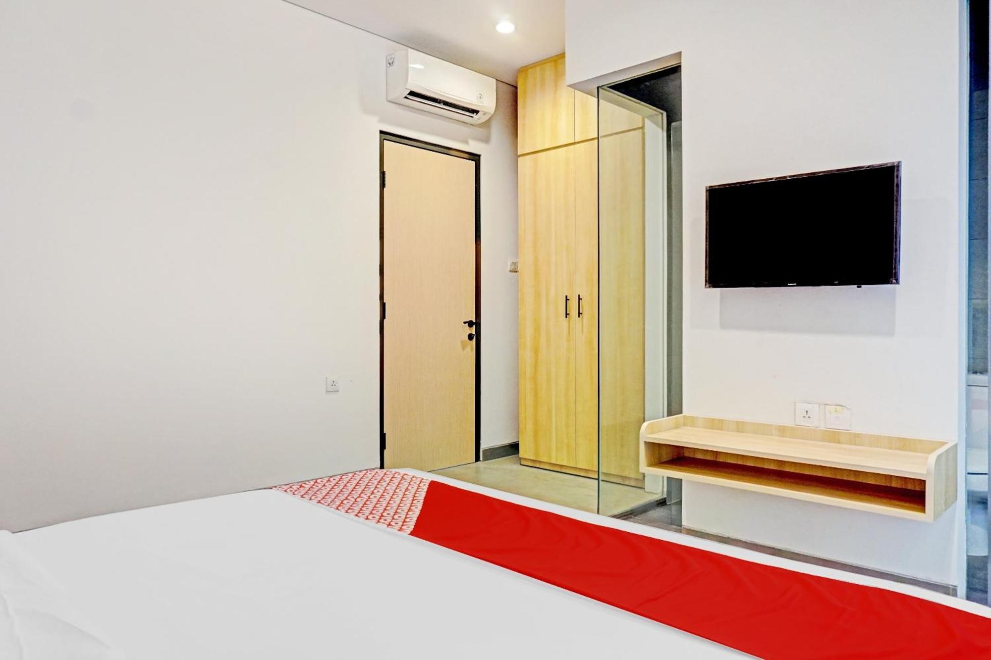Super Oyo Capital O 90635 Tango Juliet Residence Jakarta Exterior foto